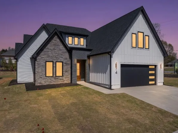 4 Aetna Spring Ct, Greenville, SC 29687