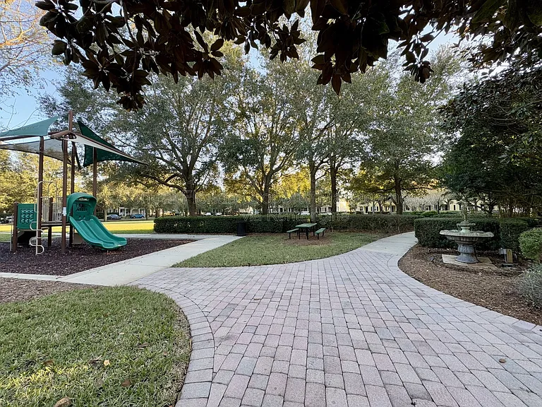 6621 Helmsley Cir — Photo 53