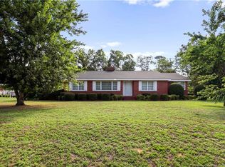 1207 Cedar Creek Rd, Fayetteville, NC 28312