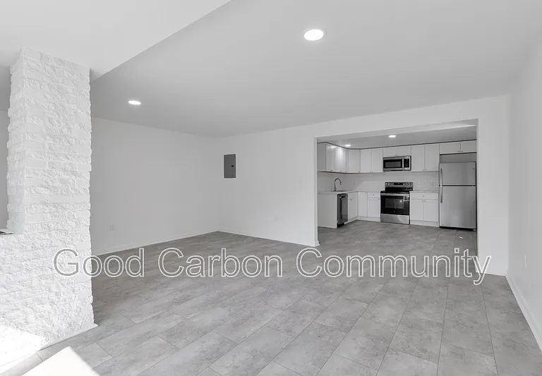 211 Summer St #8 — Photo 6