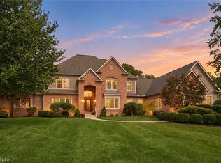 2227 Firestone Trce, Akron, OH 44333
