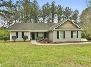 12 Fischer Rd, Sharpsburg, GA 30277