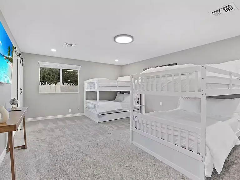 8725 E Rancho Vista Dr — Photo 8