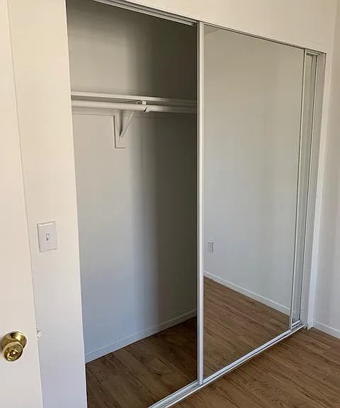 Walk-in closet