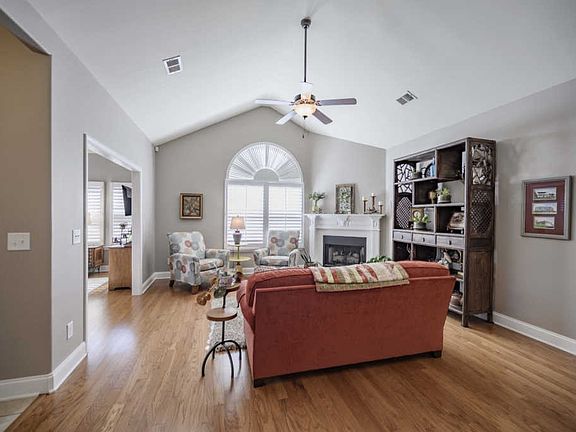 5th image of 2342 Bridgeway St #13-A