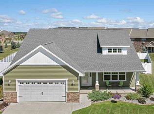 604 Castlestone Ct, Hobart, WI 54155