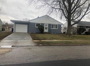 882 Stephen Dr W, Columbus, OH