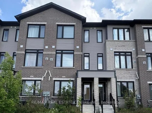 585 Colborne St E #304, Brantford, ON N3S 0K4