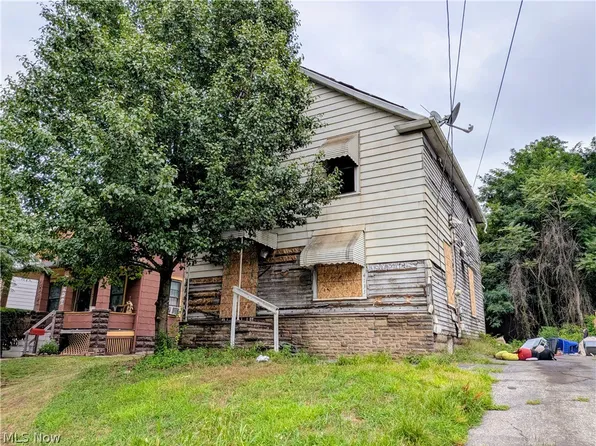 4133 E 59th St, Cleveland, OH 44105