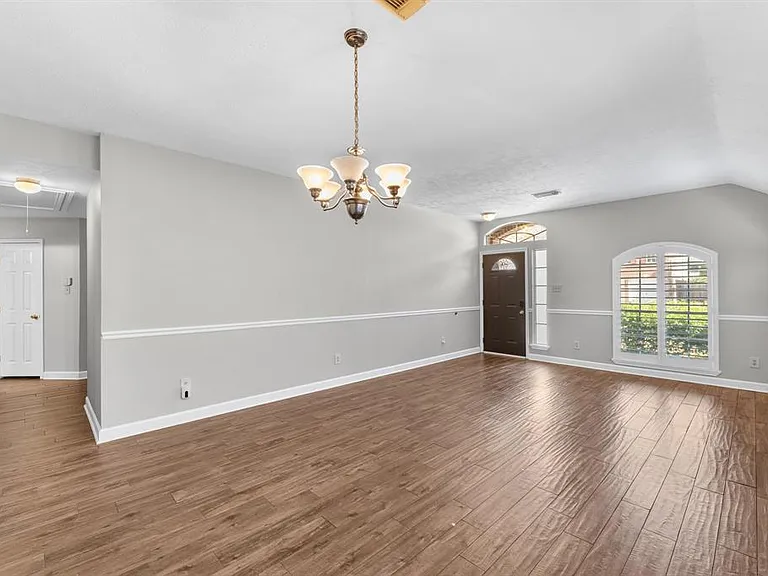 16414 Dawncrest Way — Photo 5