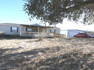 133 Oak View, La Vernia, TX 78121