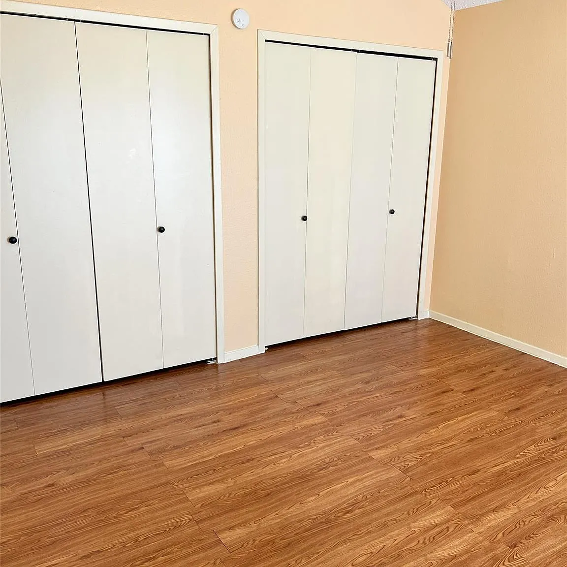 2 bed, 1.0 bath, 1045 sqft, $1,125 — Photo 4