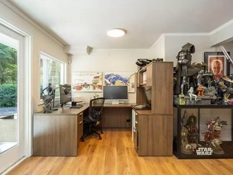 3841 Bayridge Ave — Photo 11