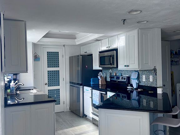 5th image of 3001 S Atlantic Ave APT 523