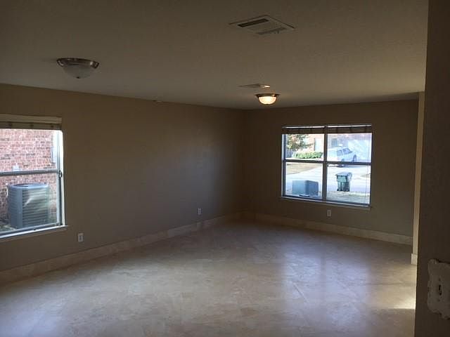 2nd image of 539 Del Mar Dr