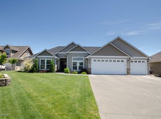 2003 S 87th Ave, Yakima, WA 98903