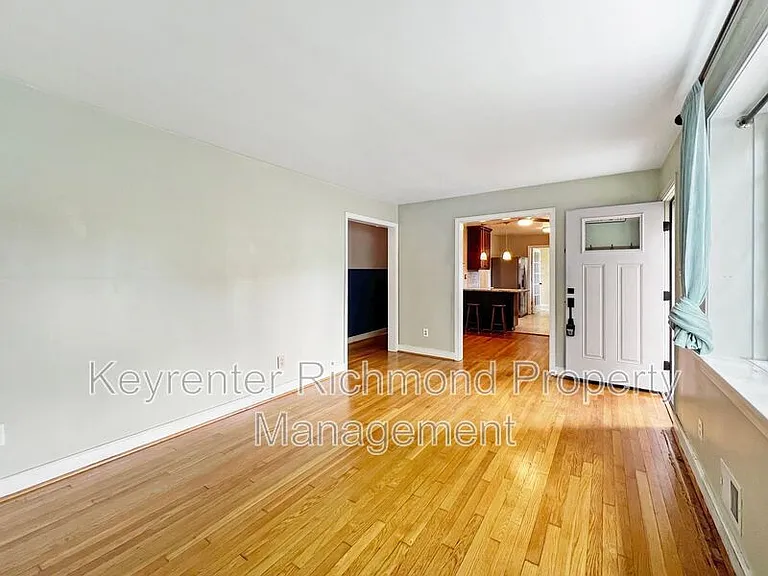 1201 Rennie Ave — Photo 6