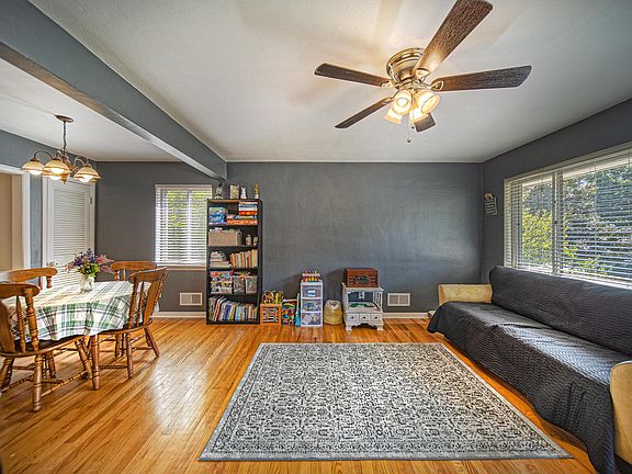 5th image of 942 Hartsook Blvd SE