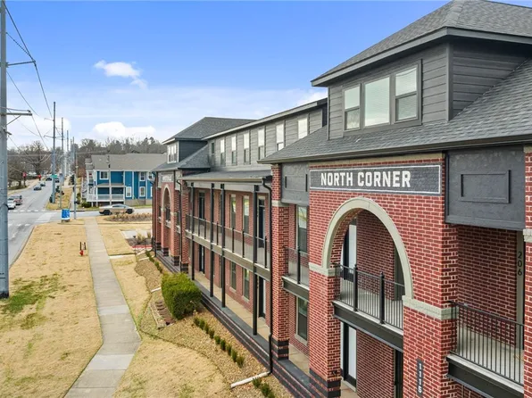 1115 N Leverett Ave APT 302, Fayetteville, AR 72703