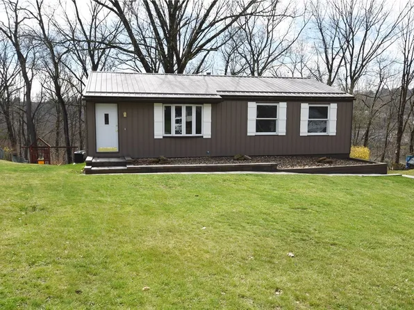 1811 Renee Dr, South Park, PA 15129