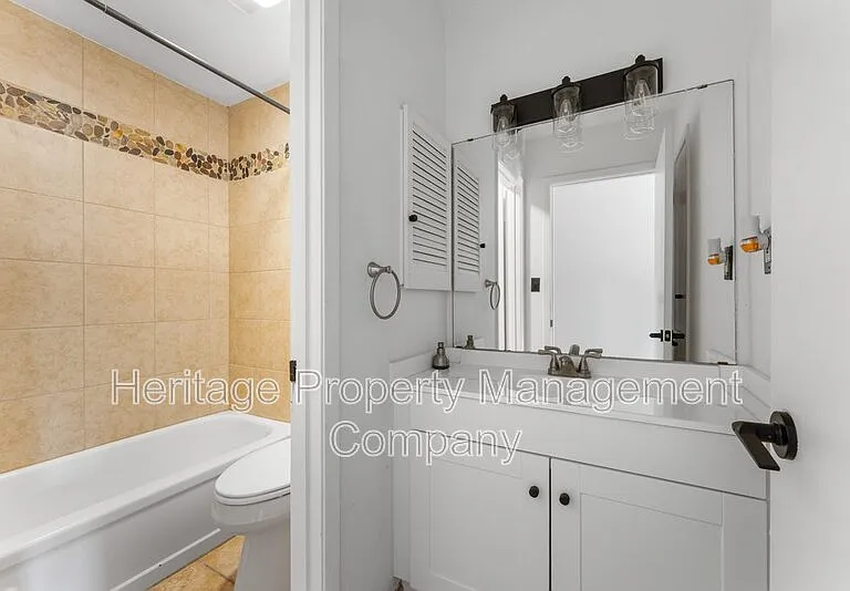 3614 Versailles Dr — Photo 24