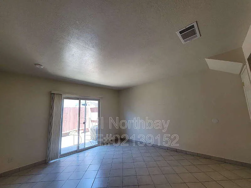 2 bed, 2.0 bath, 1100 sqft, $1,995 — Photo 3