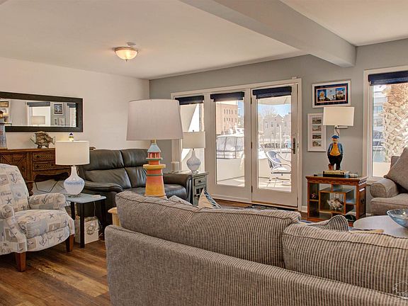 4th image of 10 Port Royal Way