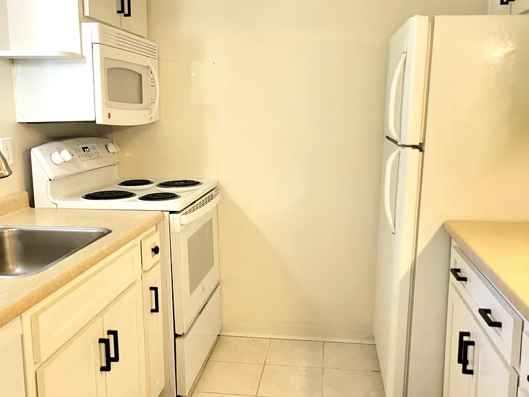 280 Sugar Gum Ln #168 — Photo 5