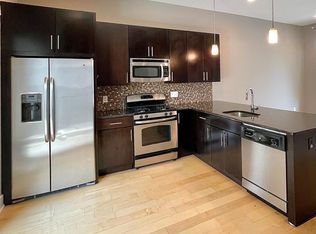 916 S Darien St, Philadelphia, PA 19147