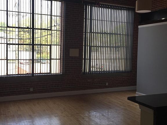 2nd image of 2740 Fort Ave APT 208