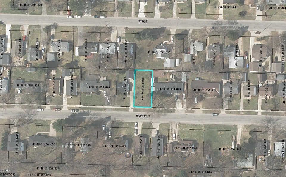 1st image of 107 Majestic St SE