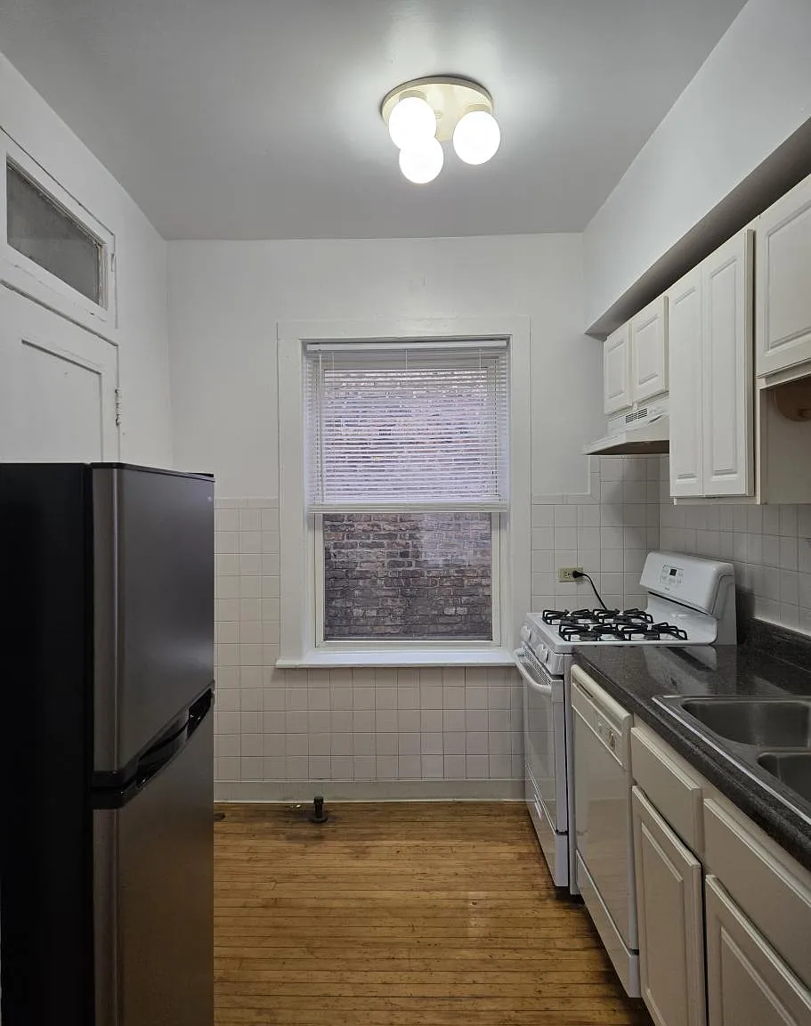 4254 North Mozart Street #3 — Photo 4