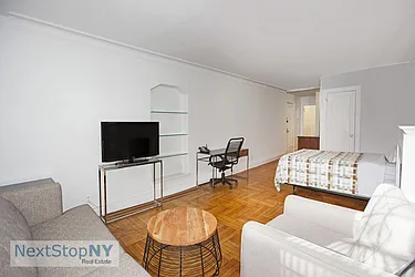 Rented by NextStopNY