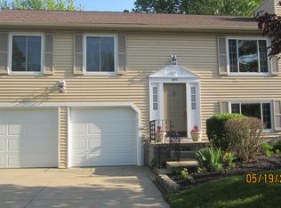 4472 Pine Ridge Dr, Stow, OH 44224