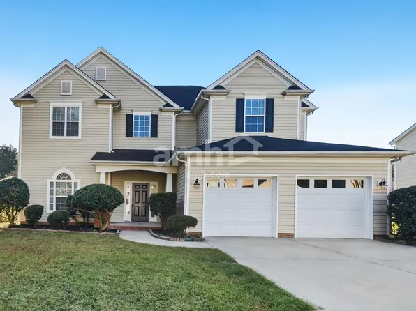 6109 The Meadows Ln, Harrisburg, NC 28075