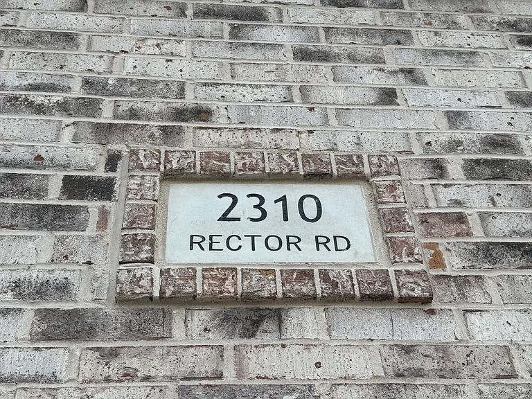2310 Rector Rd — Photo 2