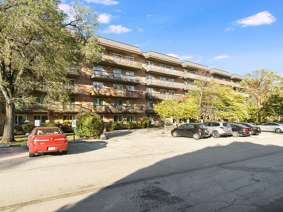 1st image of 502 Redondo Dr APT 212