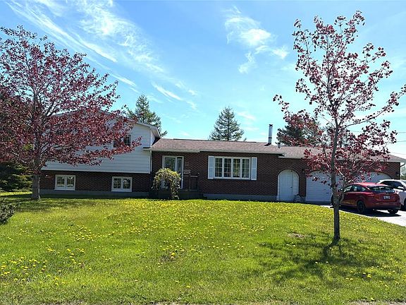 4th image of 47 Lakeview Drive