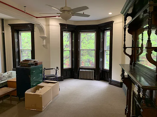 Rented by Nooklyn NYC LLC | media 25