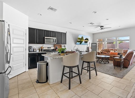 4th image of 9245 W Tenaza Ln #A