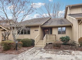 205 Wild Oak Ln, Hendersonville, NC 28791