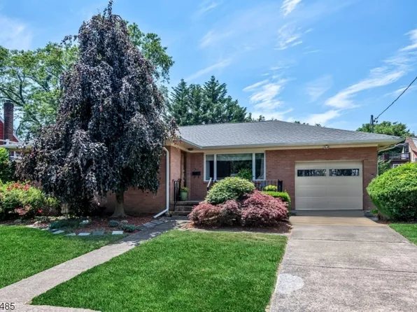 3-14 17th St, Fair Lawn Boro, NJ 07410