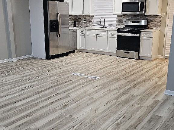 3rd image of 19828 Orchard Ave