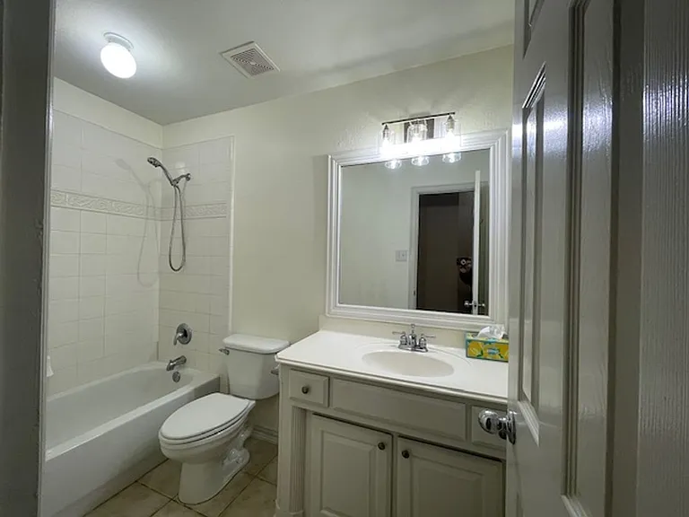 8525 Hudson St — Photo 16