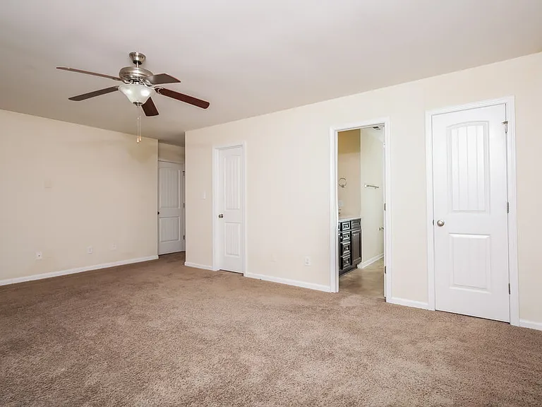 1301 Braemar Highland Dr — Photo 10