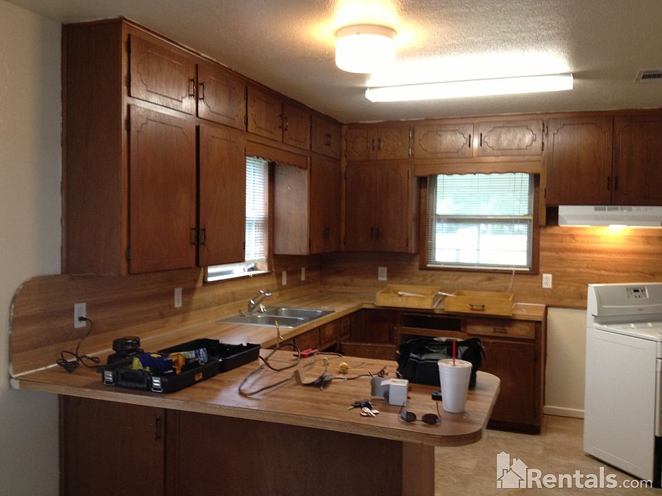 2nd image of 4200 S 5th St