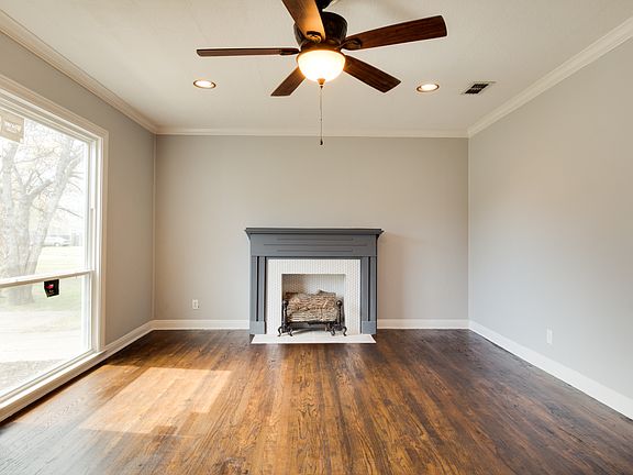 2nd image of 2206 Piedmont Pl