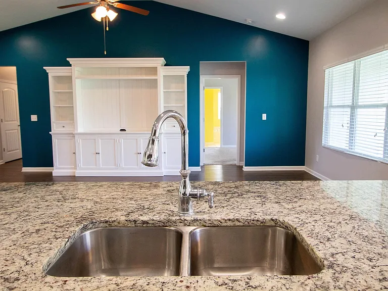 1068 Aronimink Dr — Photo 11