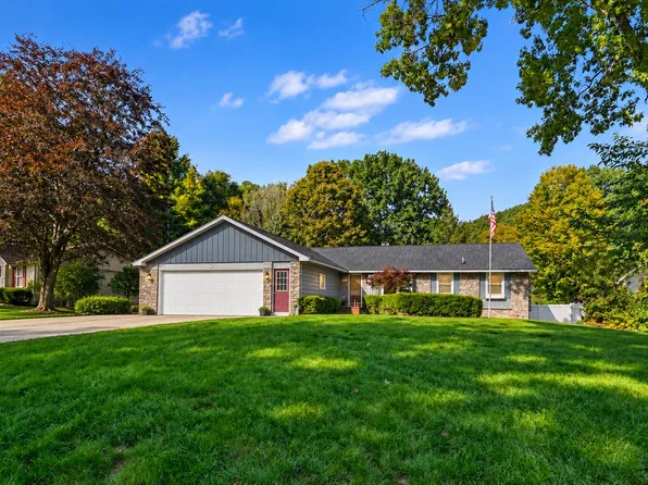6879 Gettysburg Dr, Hudsonville, MI 49426