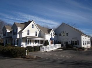 71 Portland Rd, Kennebunk, ME 04043